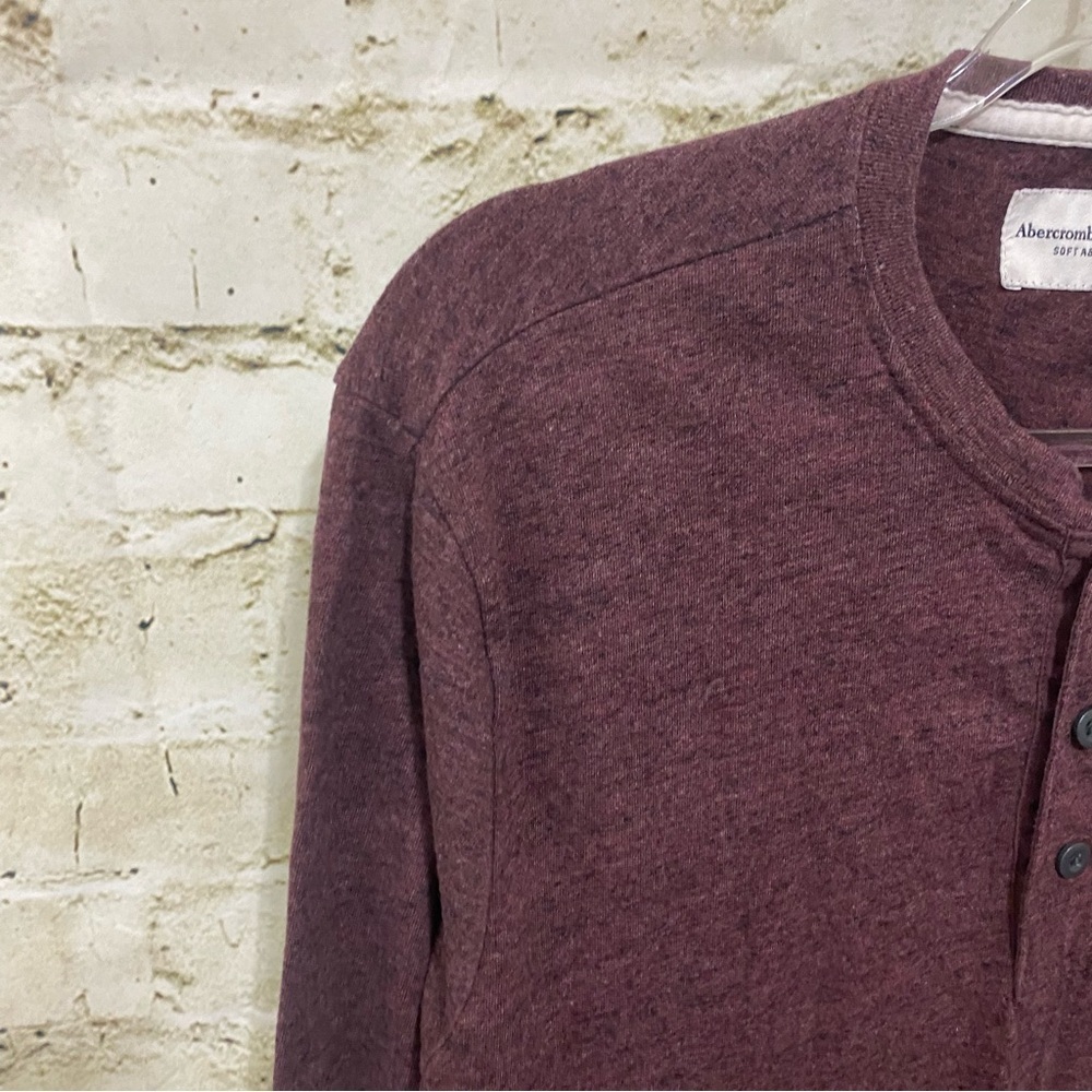 Abercrombie & Fitch Heathered Purple Soft Henley T Shirt Top - Picture 2 of 5